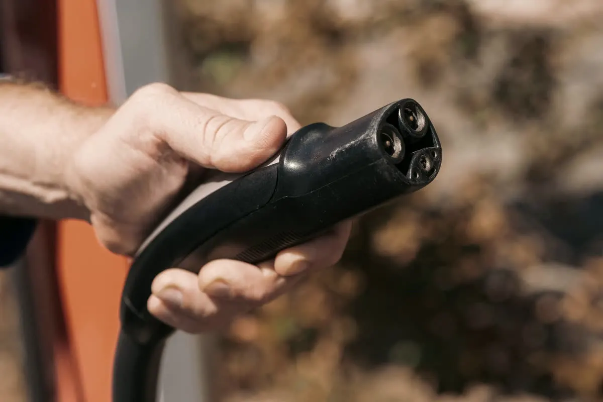 Bornes de recharge sur parking d'entreprise